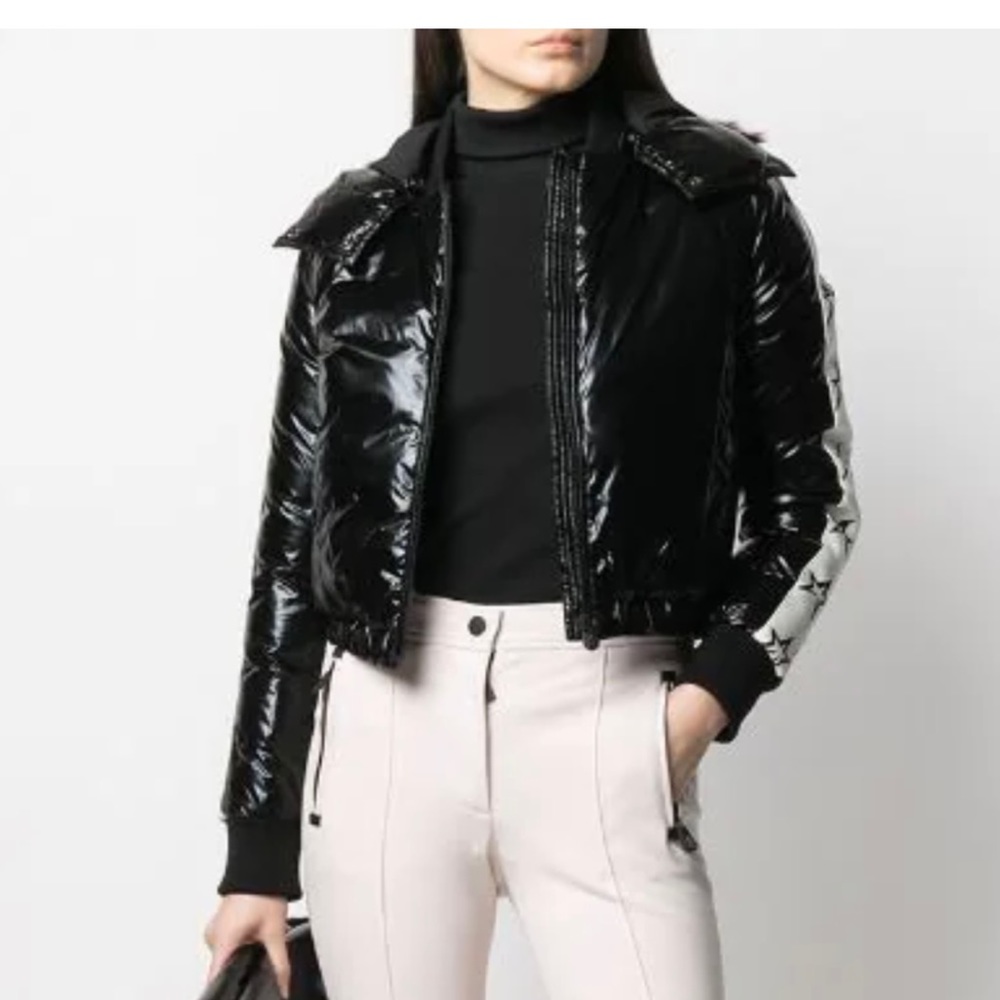 Perfect Moment star-stripe ski jacket, black shiny ski jacket